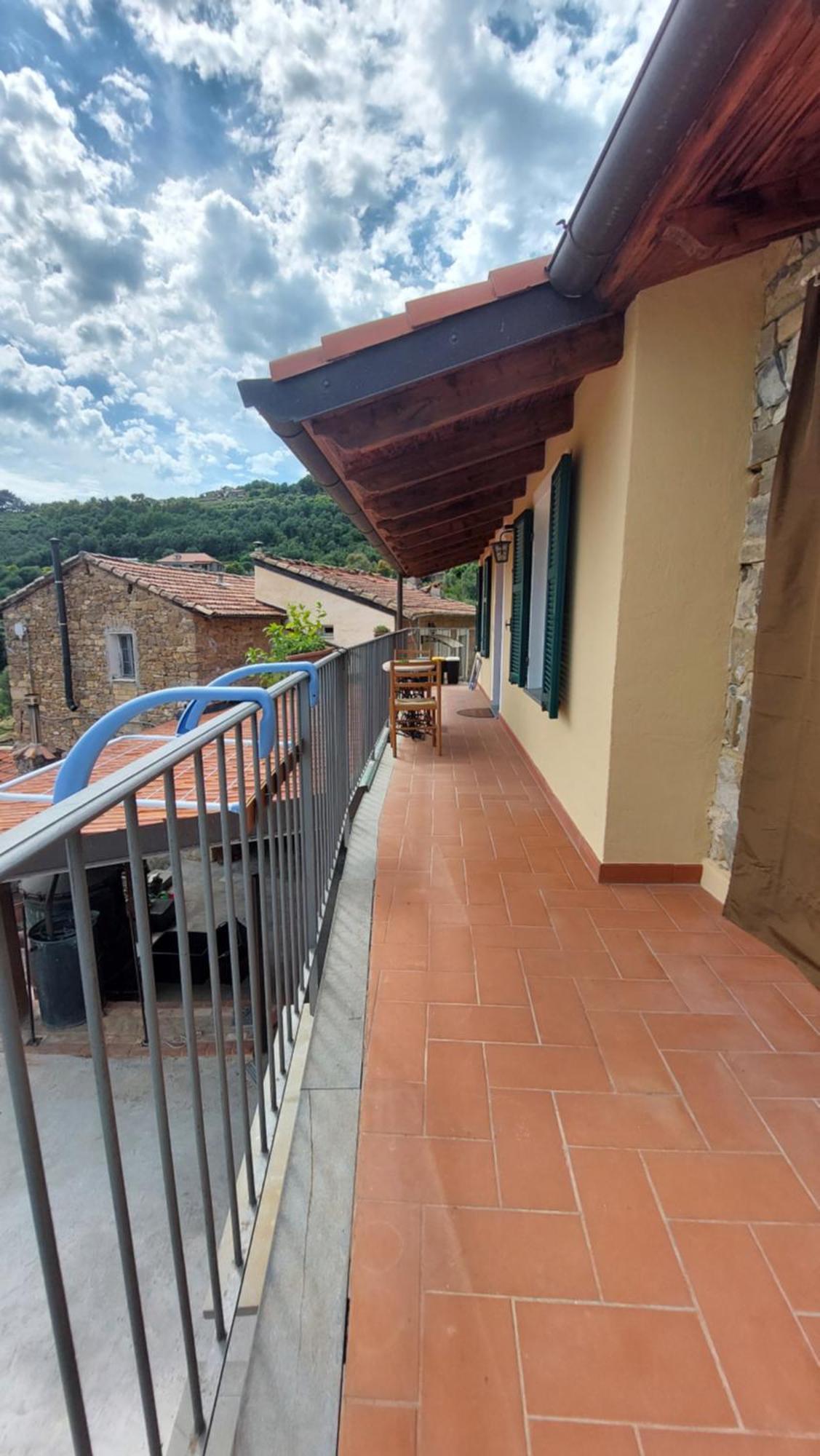 Il Nido Del Viaggiatore Vallebona Exterior foto